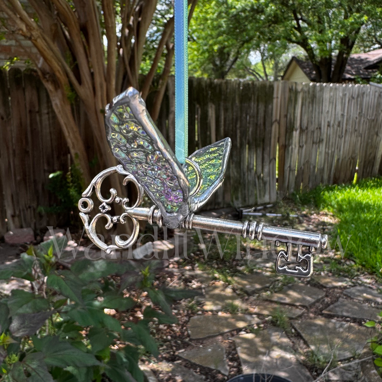 Dichroic Glass-Winged Key (3.50 x 3.50)